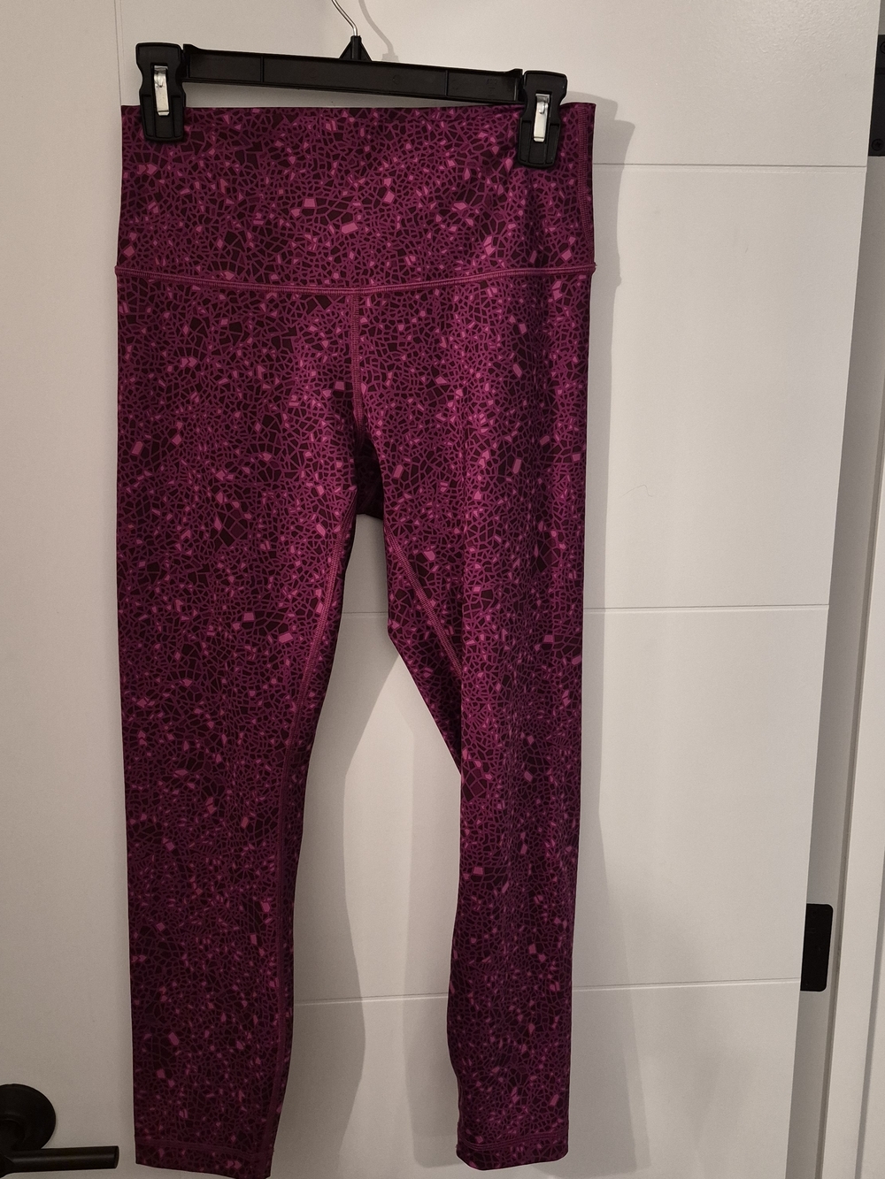 Lululemon Magenta Printed Active Leggings Size 8